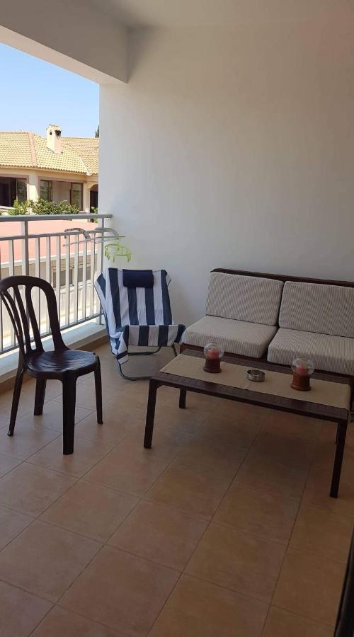 Andris Apartment Paralimni Exteriör bild