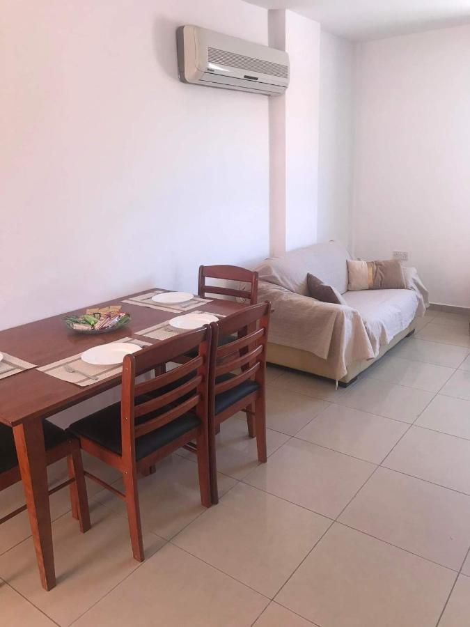 Andris Apartment Paralimni Exteriör bild