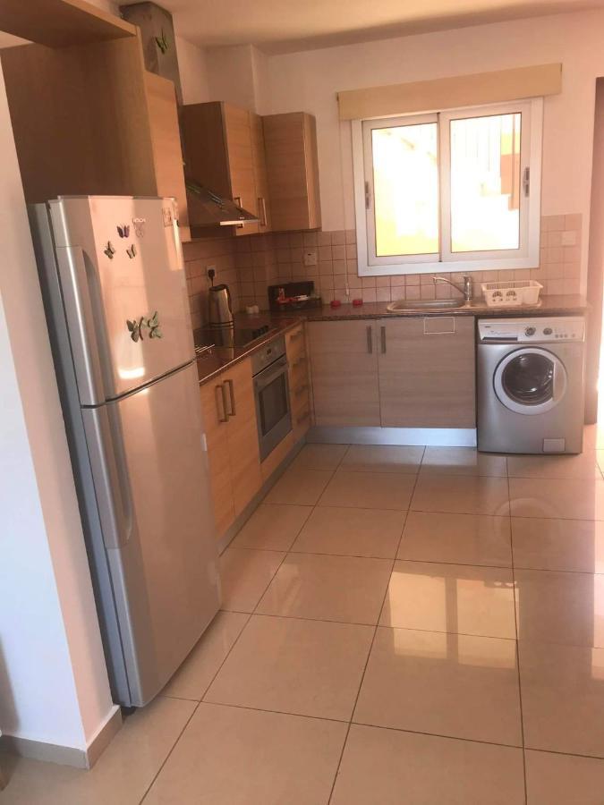 Andris Apartment Paralimni Exteriör bild