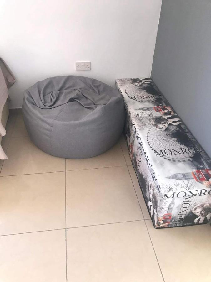 Andris Apartment Paralimni Exteriör bild